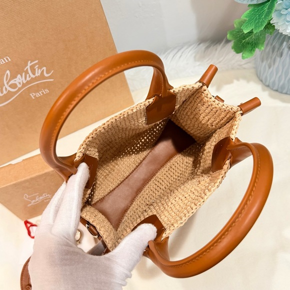 Bundle Of 2✨Christian Louboutin By My Side Raffia Tote Bag & Matching Bag Charm - Picture 6 of 16